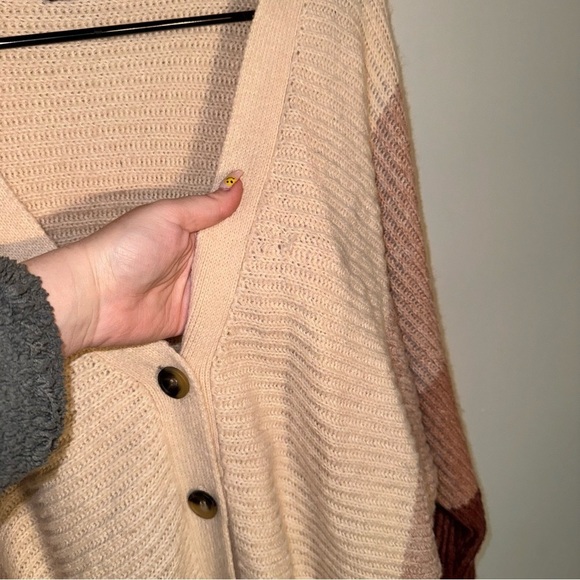 Arula plus size cardigan 25% wool - Picture 6 of 9